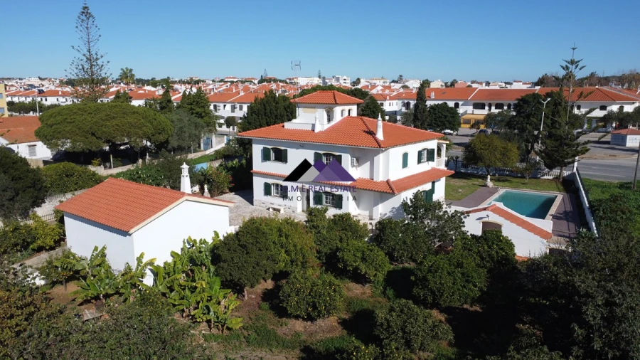 Moradia T3 para Venda em Altura Foto 4