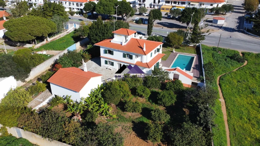 Moradia T3 para Venda em Altura Foto 2