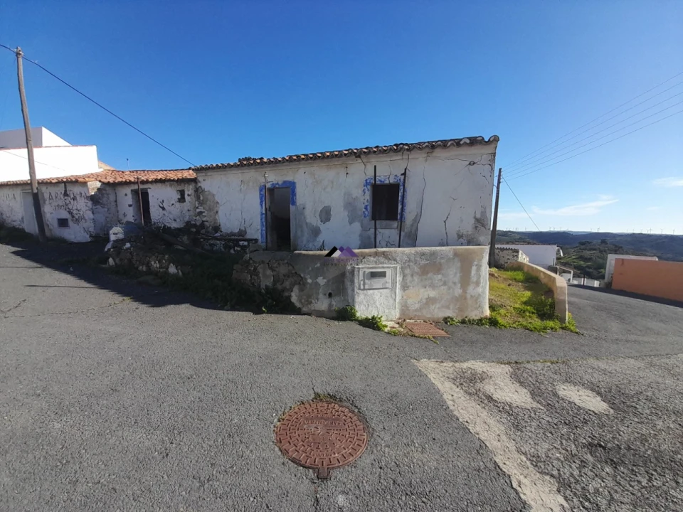 Moradia T1 para Venda em Odeleite Foto 5