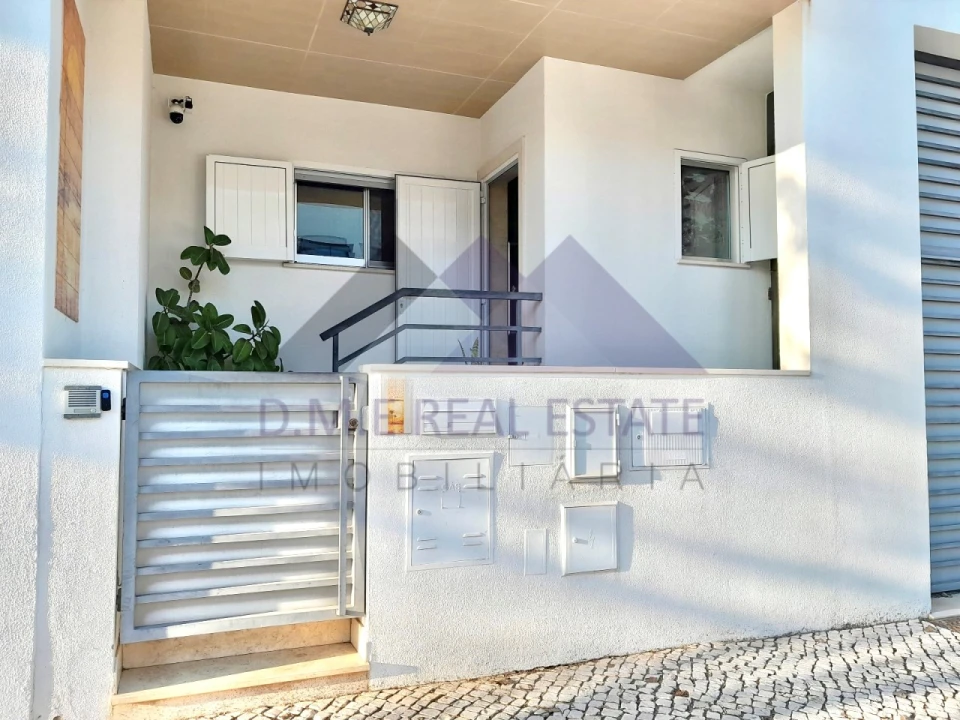Moradia T5 para Venda em Vila Real de Santo Antonio Foto 3