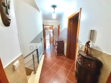 Moradia T5 para Venda em Vila Real de Santo Antonio