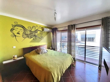 Moradia T5 para Venda em Vila Real de Santo Antonio