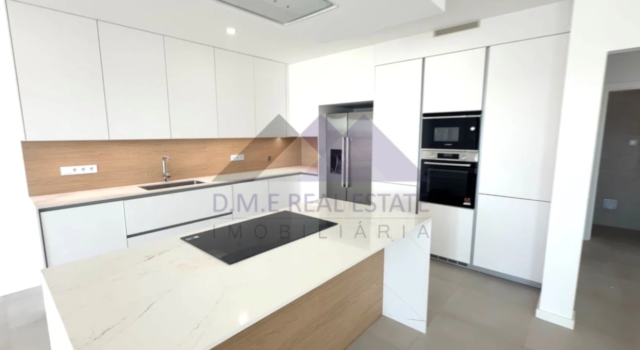 Moradia T4 para Venda em Castro Marim Foto 1