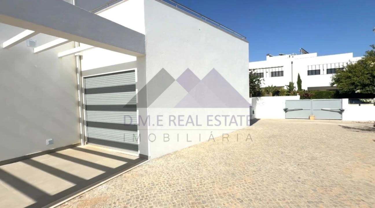 Moradia T4 para Venda em Castro Marim Foto 28