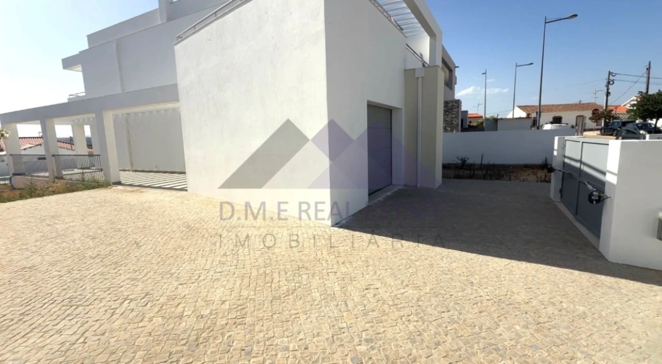 Moradia T4 para Venda em Castro Marim Foto 31