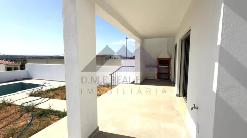 Moradia T4 para Venda em Castro Marim