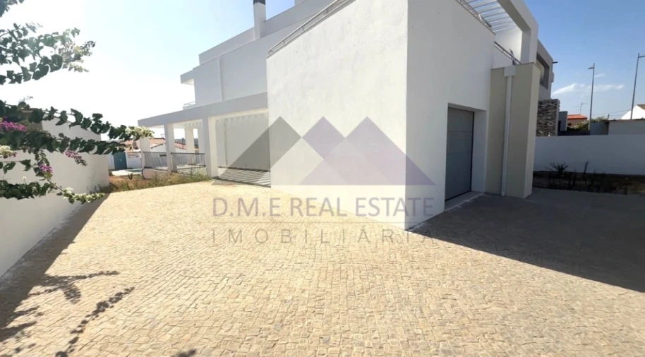 Moradia T4 para Venda em Castro Marim Foto 30