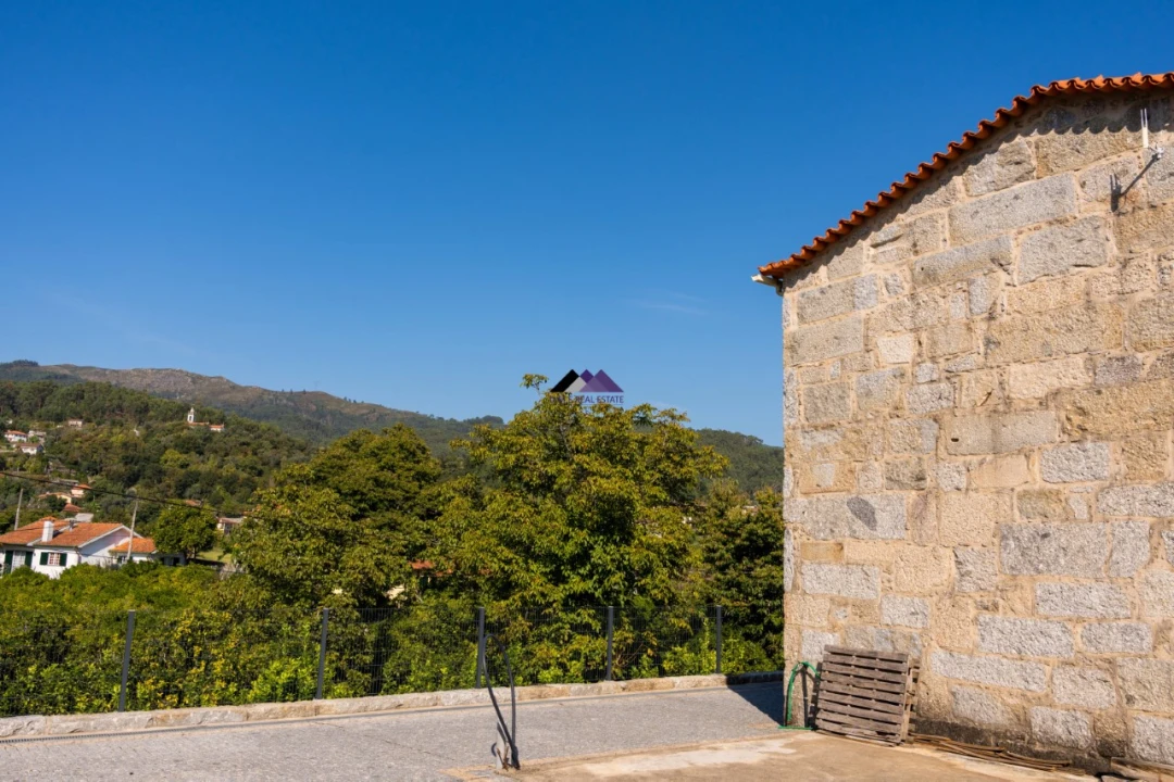 Moradia T2 para Venda em Goães Foto 51