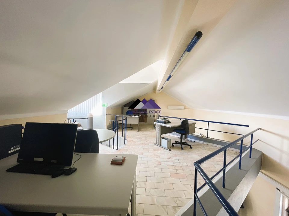 Loja para Venda em Vila Real de Santo Antonio Foto 25