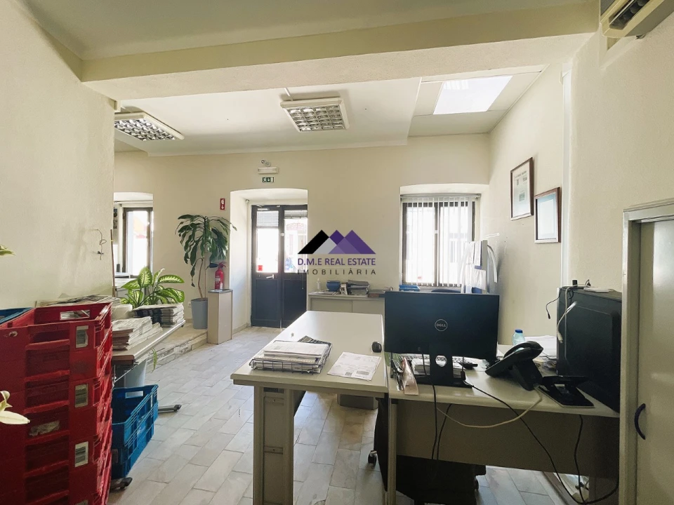 Loja para Venda em Vila Real de Santo Antonio Foto 1