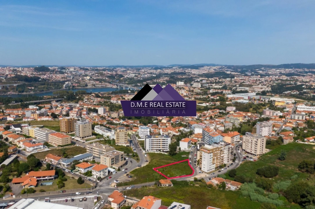 Terreno para Venda em Oliveira do Douro Foto 4