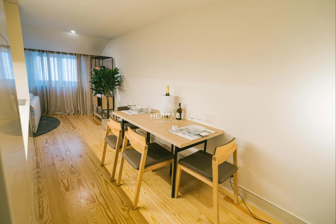 Apartamento T1 para Venda em Cedofeita, Santo Ildefonso, Sé, Miragaia, São Nicolau e Vitória Foto 6