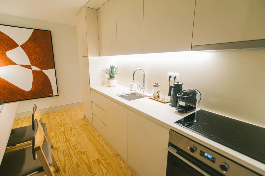 Apartamento T1 para Venda em Cedofeita, Santo Ildefonso, Sé, Miragaia, São Nicolau e Vitória Foto 2
