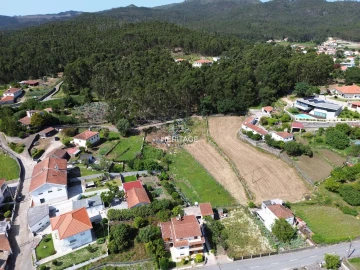 Terreno para Venda em Perre
