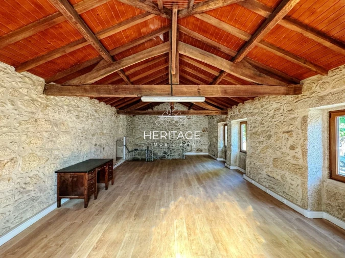 Negócio para Venda em Vila de Punhe Foto 6