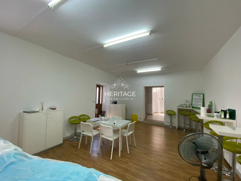 Negócio para Venda em Vila de Punhe Foto 15