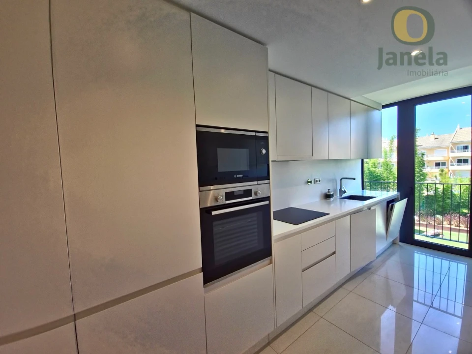 Apartamento T3 para Venda em Quarteira Foto 16