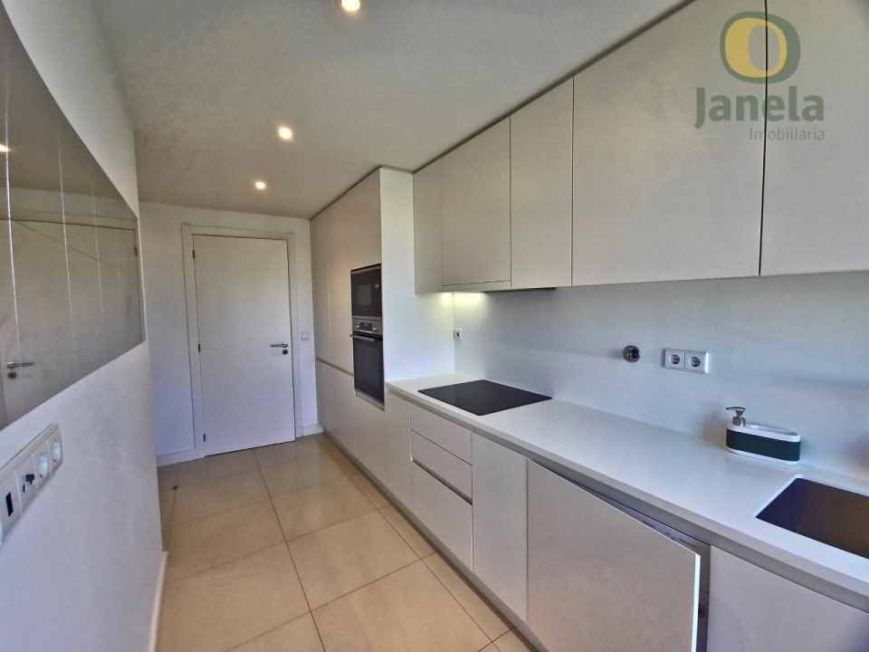 Apartamento T3 para Venda em Quarteira Foto 18