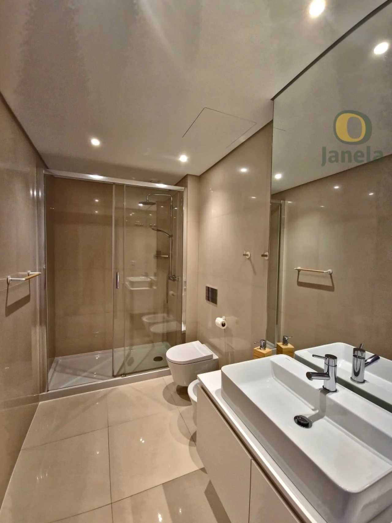 Apartamento T3 para Venda em Quarteira Foto 31