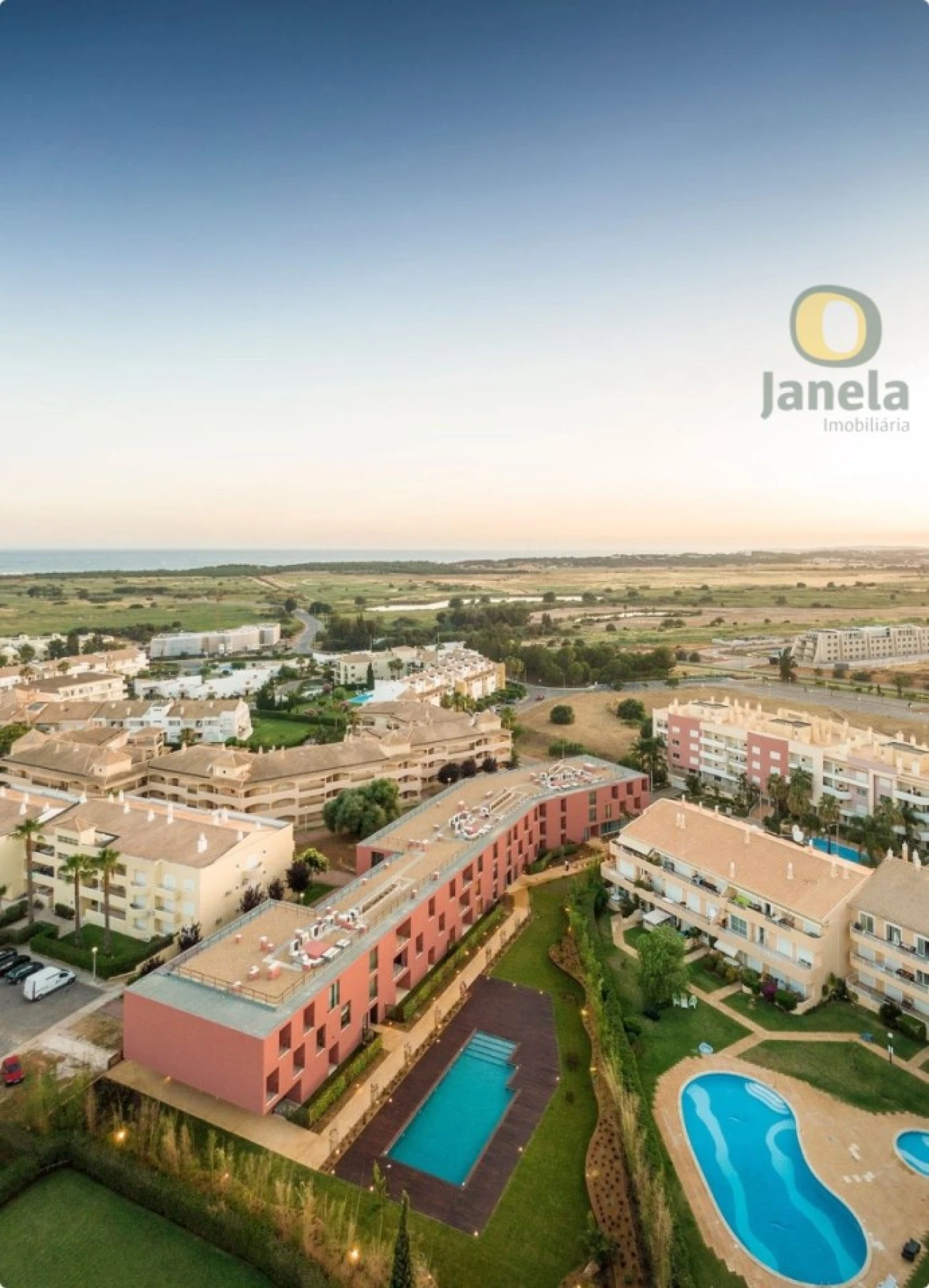 Apartamento T3 para Venda em Quarteira Foto 45