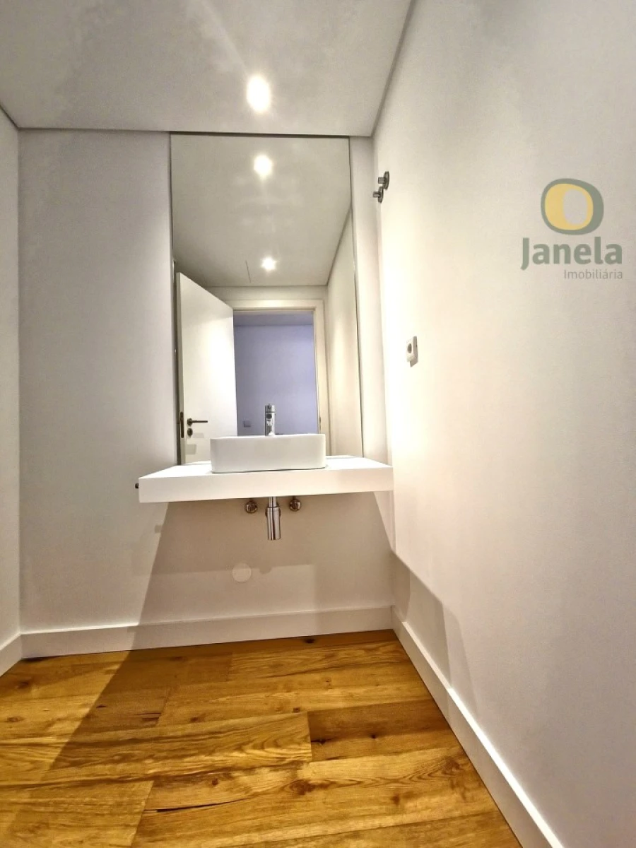 Apartamento T3 para Venda em Quarteira Foto 19