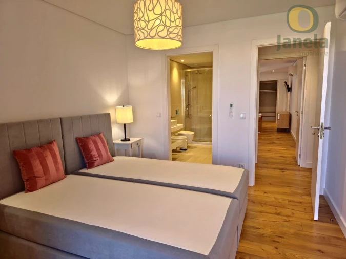 Apartamento T3 para Venda em Quarteira Foto 25