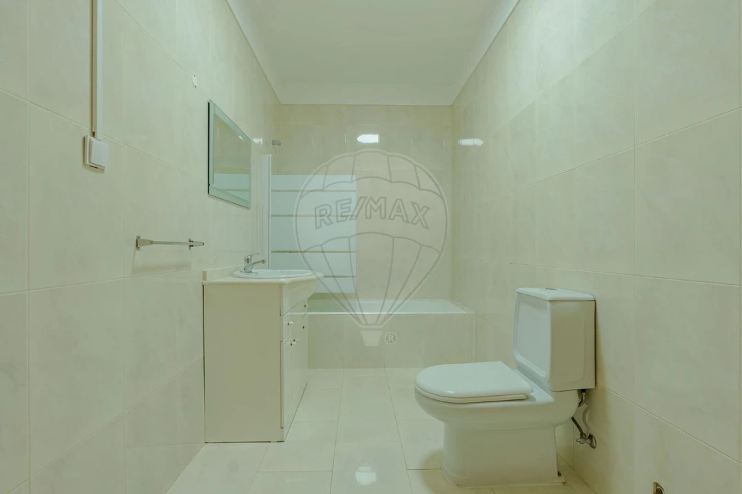 Apartamento T3 para Venda em Argoncilhe Foto 9