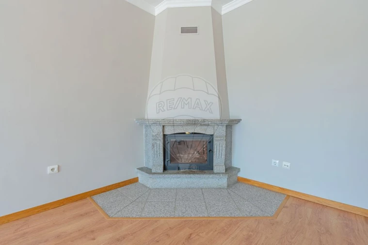 Apartamento T3 para Venda em Argoncilhe Foto 6