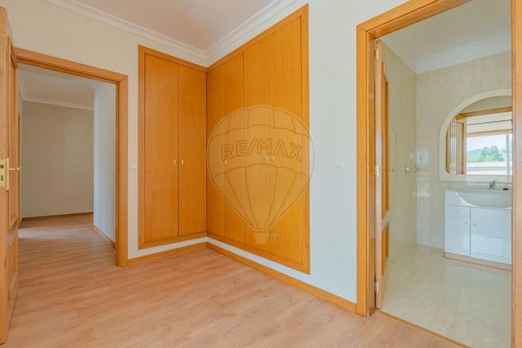 Apartamento T3 para Venda em Argoncilhe Foto 12