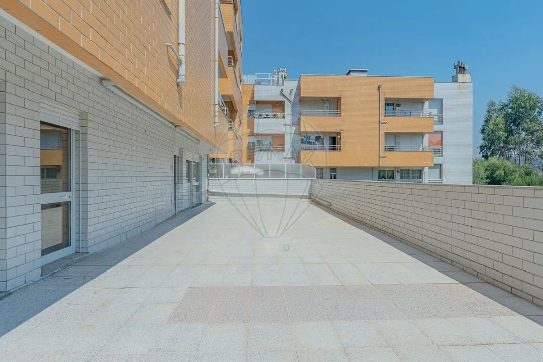 Apartamento T3 para Venda em Argoncilhe Foto 1