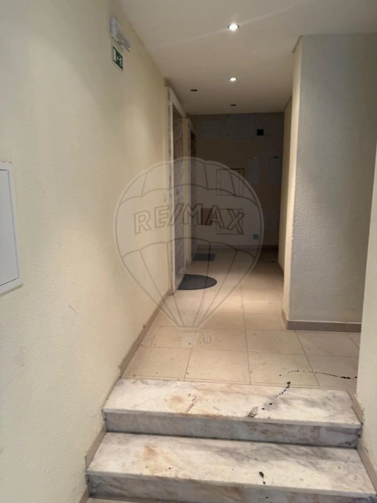 Apartamento T3 para Venda em Palhais e Coina Foto 2