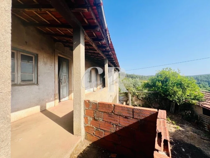 Moradia T4 para Venda em Figueiró dos Vinhos e Bairradas Foto 1