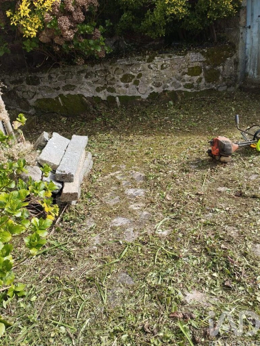 Moradia T3 para Venda em Lanhelas Foto 13