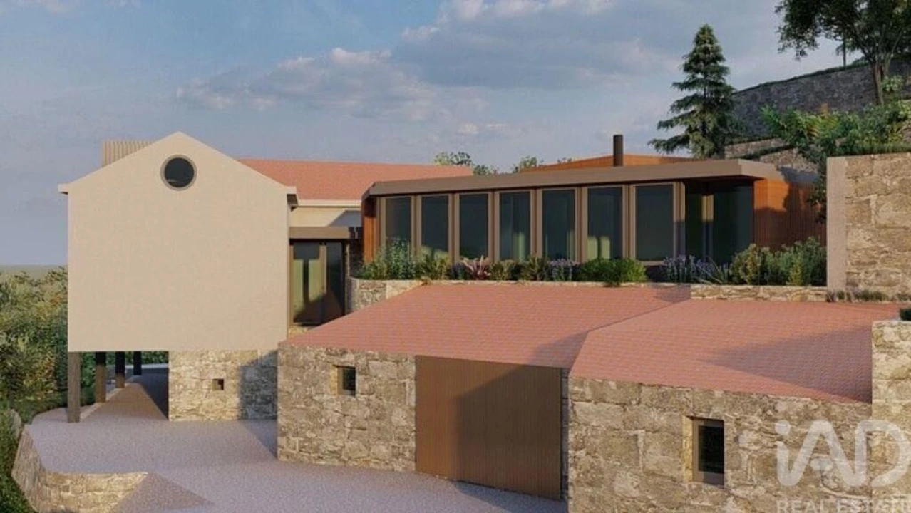 Moradia T3 para Venda em Lanhelas Foto 1