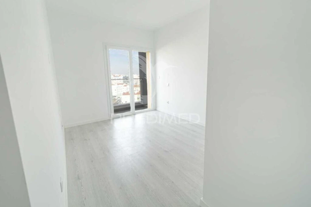 Apartamento T3 para Venda em Corroios Foto 7
