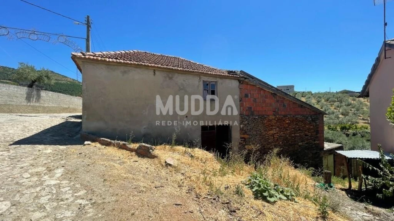 Moradia T5 para Venda em Noura e Palheiros Foto 4