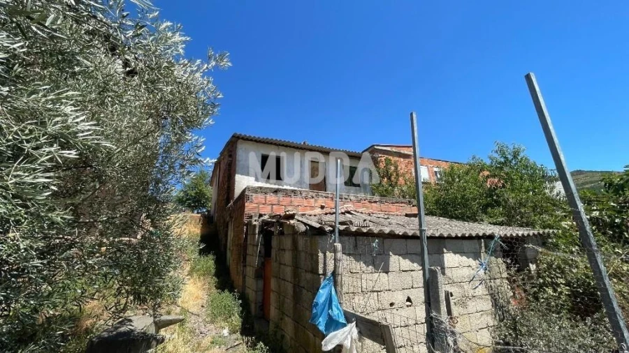 Moradia T5 para Venda em Noura e Palheiros Foto 23