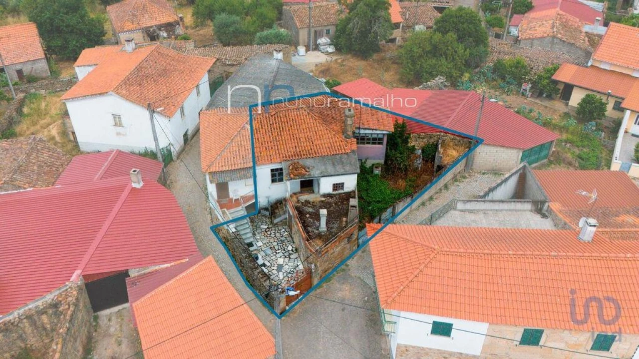 Moradia T2 para Venda em Ervedosa Foto 2