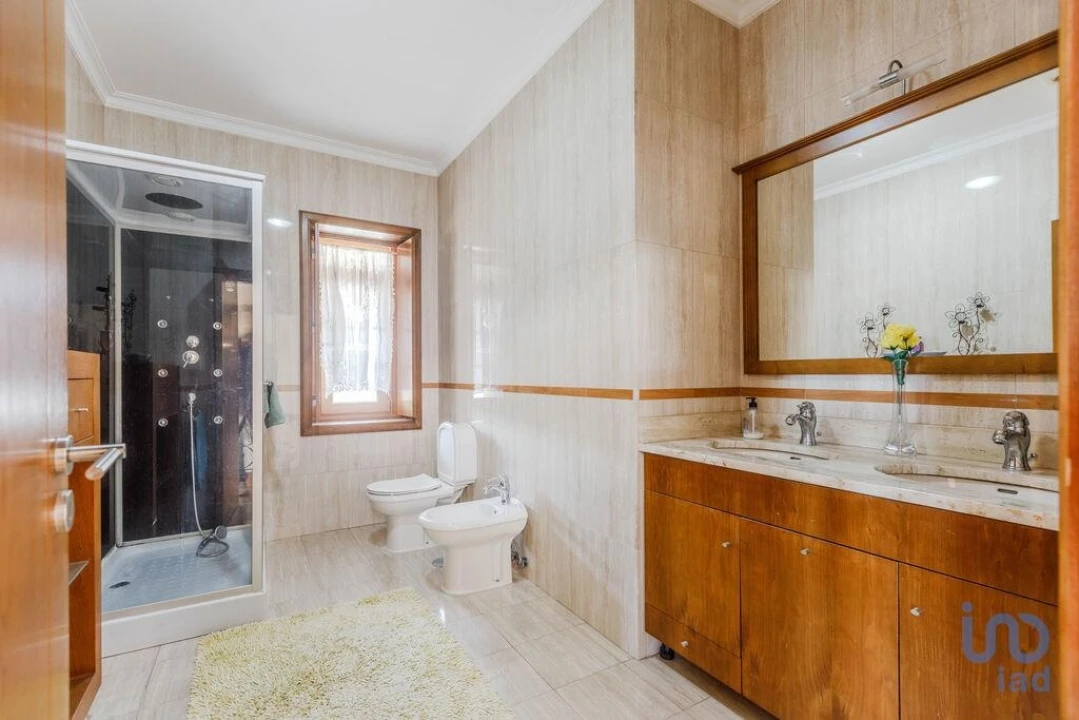 Moradia T5 para Venda em Lijo Foto 12