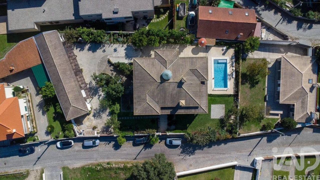 Moradia T5 para Venda em Lijo Foto 28