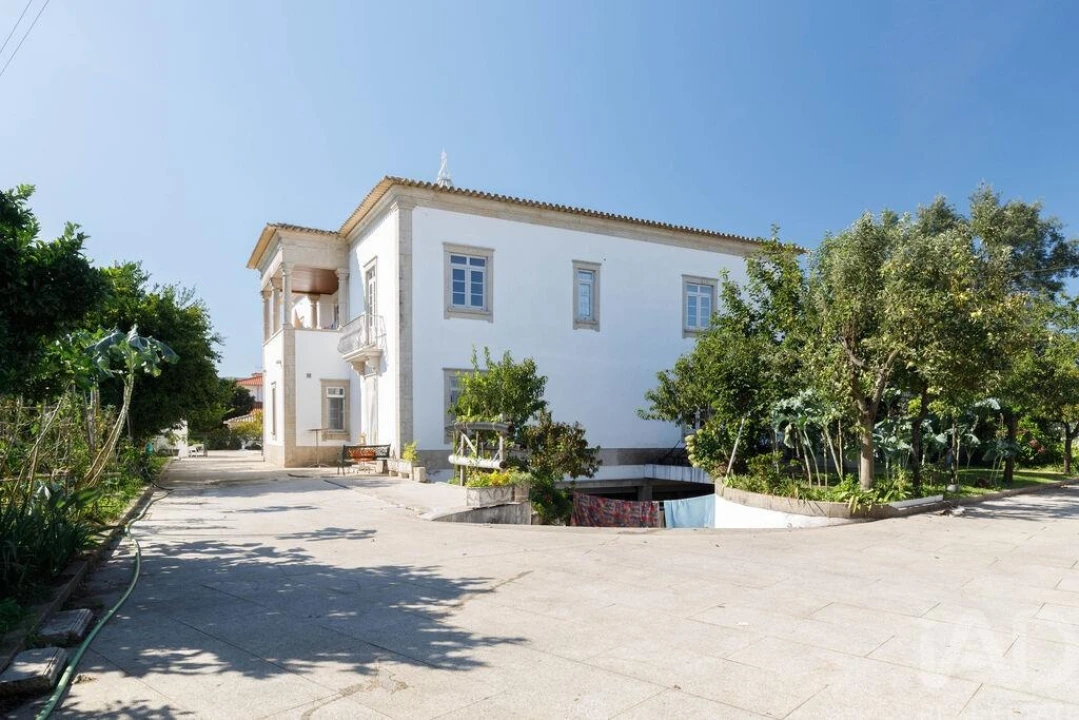 Moradia T5 para Venda em Lijo Foto 26