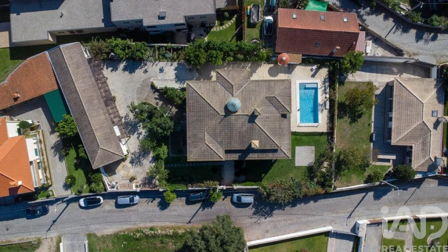 Moradia T5 para Venda em Lijo Foto 28