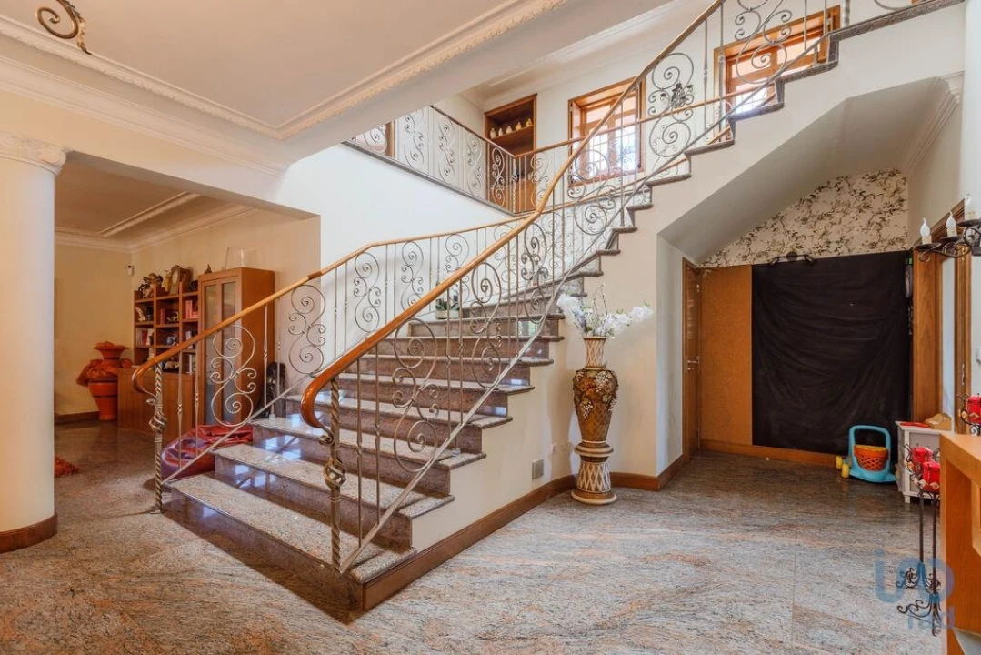 Moradia T5 para Venda em Lijo Foto 4