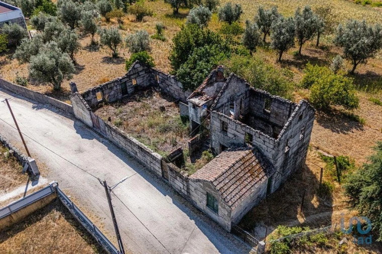 Moradia T4 para Venda em Moimenta de Maceira Dão e Lobelhe do Mato Foto 2