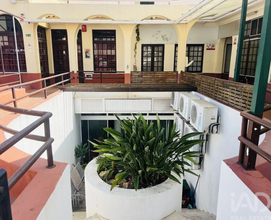 Loja para Venda em Albufeira e Olhos de Água Foto 15