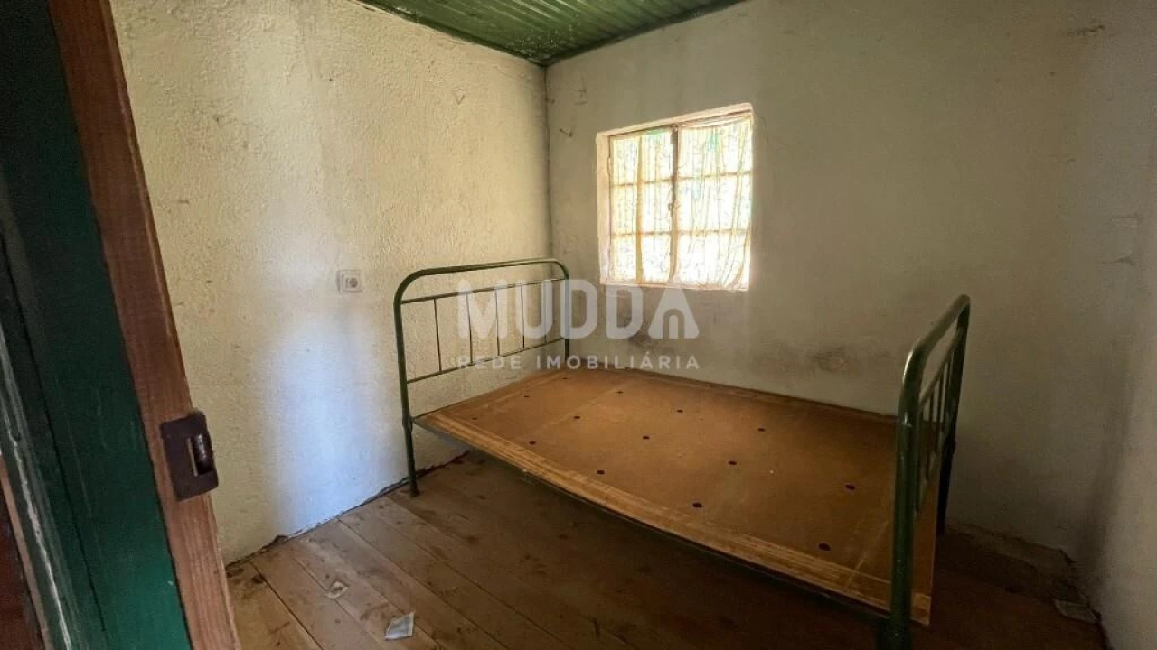 Moradia T2 para Venda em Noura e Palheiros Foto 10