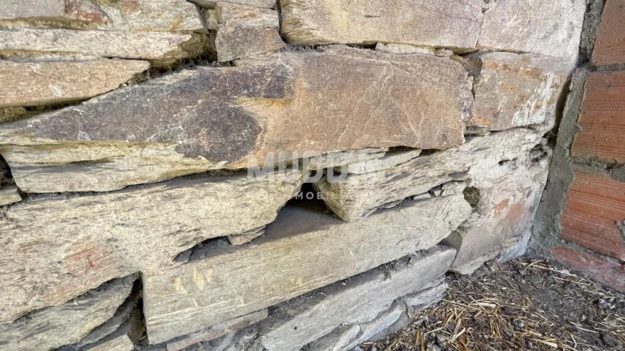 Moradia T2 para Venda em Noura e Palheiros Foto 18