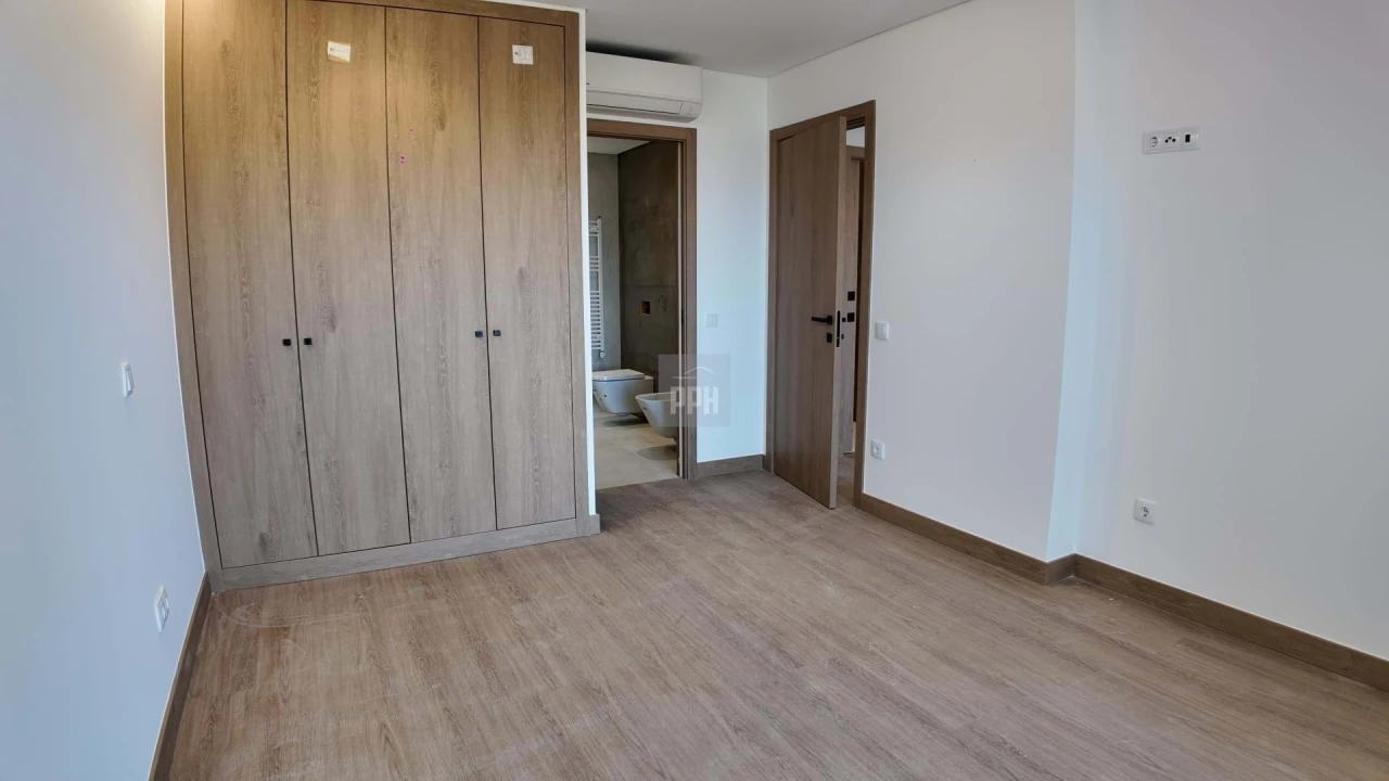 Apartamento T2 para Venda em Albufeira e Olhos de Água Foto 9