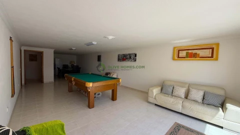 Moradia T4 para Venda em Quarteira
