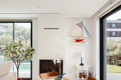 Moradia T4 para Arrendamento em Canidelo